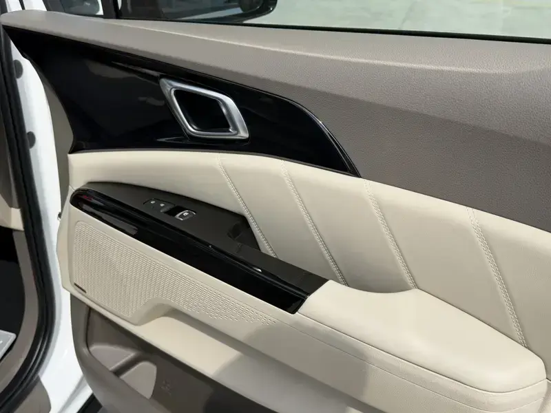 2021 Kia Carnival с пробегом 61 000 км