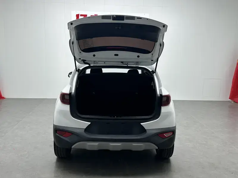 2021 Kia KX1 с пробегом 12 000 км