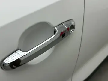2021 Kia KX1 с пробегом 12 000 км