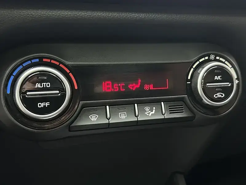 2021 Kia KX1 с пробегом 12 000 км