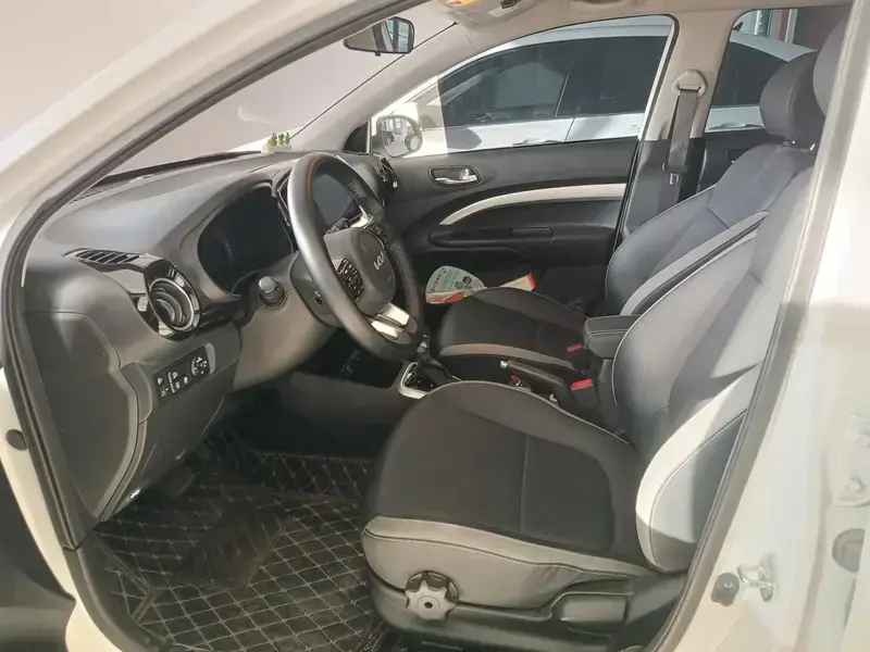 2021 Kia KX1 с пробегом 9 000 км