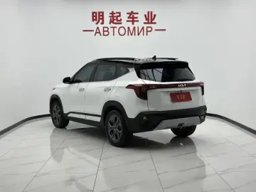 2023 Kia Seltos с пробегом 18 000 км