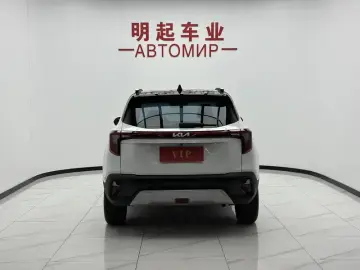 2023 Kia Seltos с пробегом 18 000 км