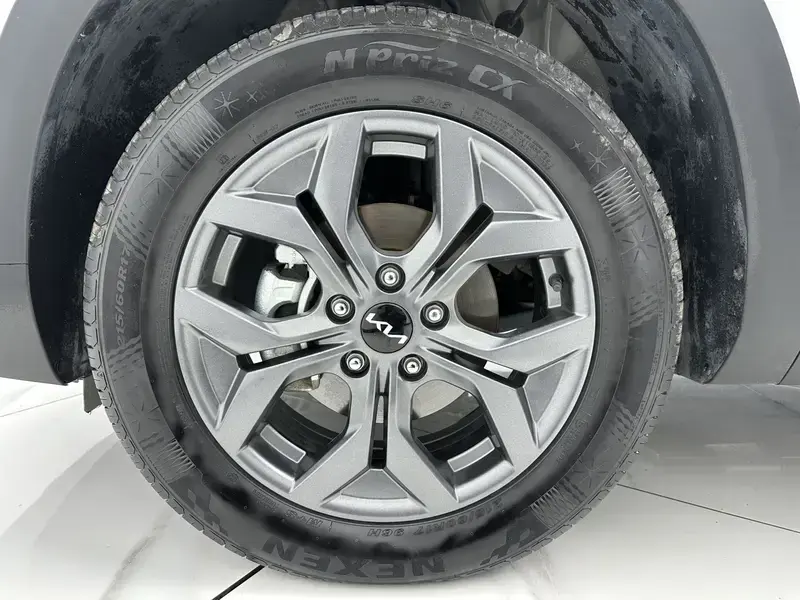 2023 Kia Seltos с пробегом 18 000 км