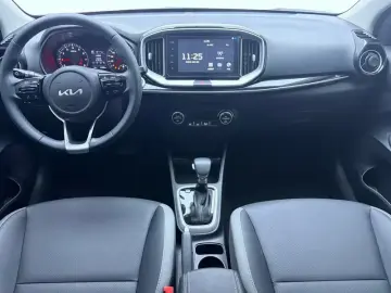 2021 Kia KX1 с пробегом 16 000 км
