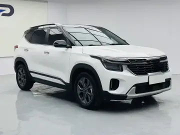 2023 Kia Seltos с пробегом 17 000 км