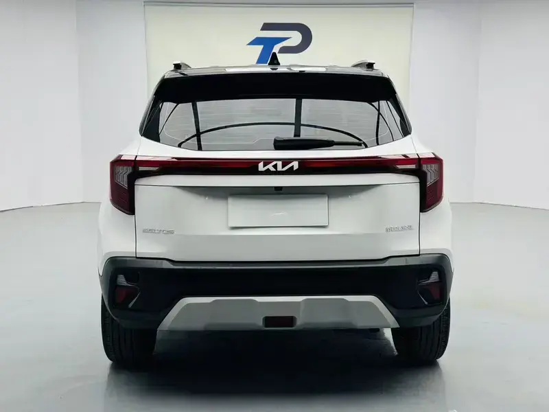 2023 Kia Seltos с пробегом 17 000 км