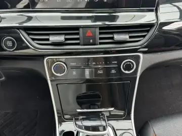 2023 Kia Seltos с пробегом 17 000 км