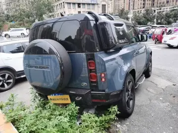 2022 Land Rover Defender с пробегом 54 900 км