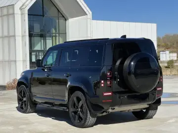 2025 Land Rover Defender с пробегом 21 000 км