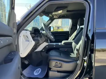 2025 Land Rover Defender с пробегом 21 000 км