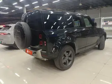 2025 Land Rover Defender с пробегом 17 000 км