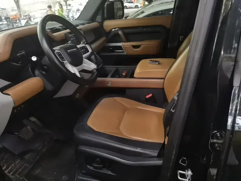 2024 Land Rover Defender с пробегом 107 100 км