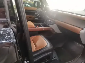 2024 Land Rover Defender с пробегом 107 100 км