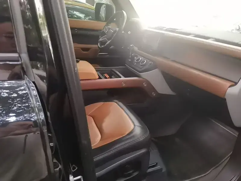 2024 Land Rover Defender с пробегом 107 100 км