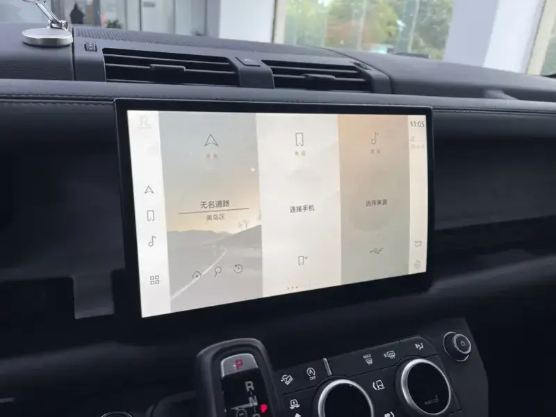 2023 Land Rover Defender с пробегом 49 000 км