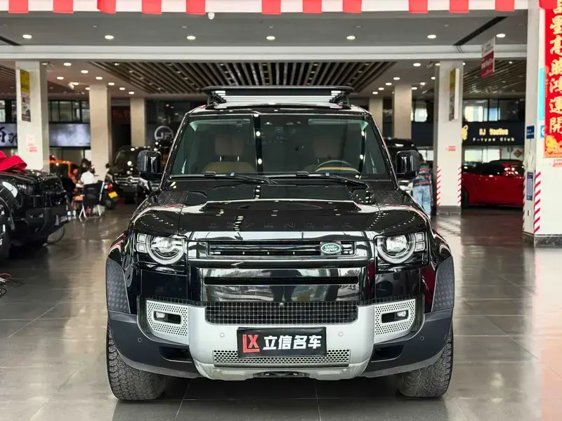 2023 Land Rover Defender с пробегом 40 000 км
