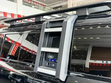 2023 Land Rover Defender с пробегом 40 000 км