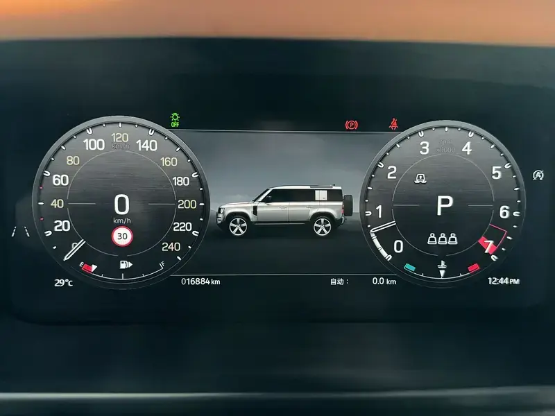 2024 Land Rover Defender с пробегом 16 000 км