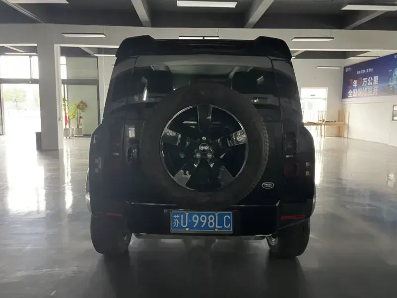 2024 Land Rover Defender с пробегом 20 000 км