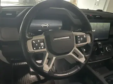 2024 Land Rover Defender с пробегом 20 000 км