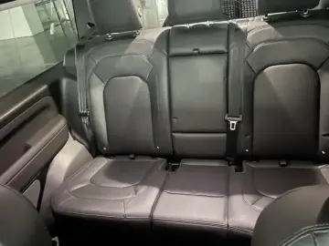 2024 Land Rover Defender с пробегом 20 000 км