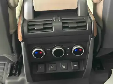 2020 Land Rover Defender с пробегом 87 000 км