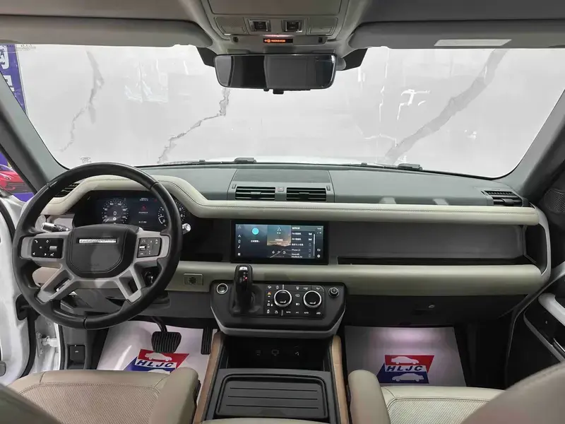2020 Land Rover Defender с пробегом 87 000 км