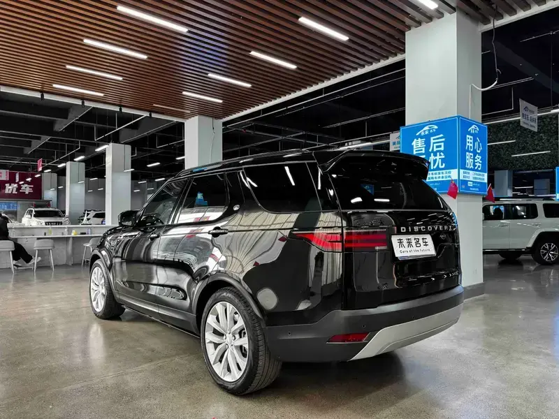 2024 Land Rover Discovery с пробегом 17 800 км