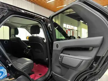2024 Land Rover Discovery с пробегом 17 800 км