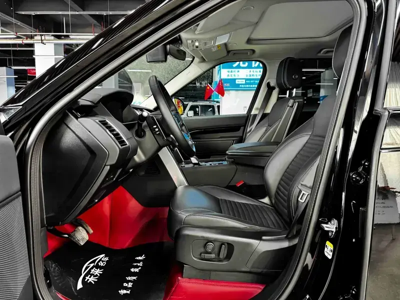 2024 Land Rover Discovery с пробегом 17 800 км
