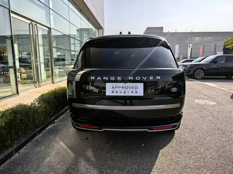 2026 Land Rover Range Rover с пробегом 28 600 км