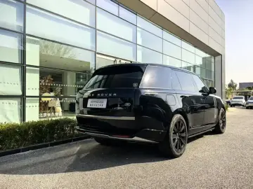2026 Land Rover Range Rover с пробегом 28 600 км