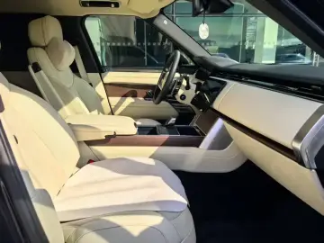 2026 Land Rover Range Rover с пробегом 28 600 км