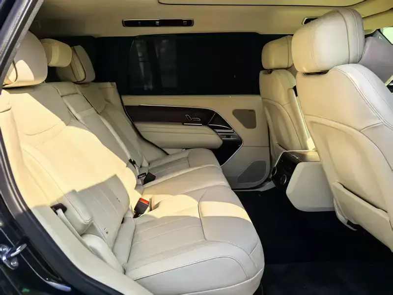 2026 Land Rover Range Rover с пробегом 28 600 км