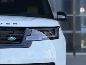2025 Land Rover Range Rover с пробегом 17 000 км