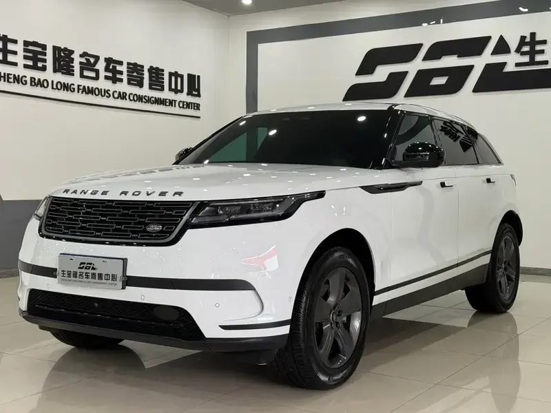 2025 Land Rover Range Rover Velar с пробегом 9 000 км