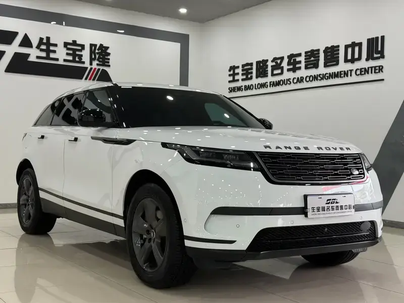 2025 Land Rover Range Rover Velar с пробегом 9 000 км
