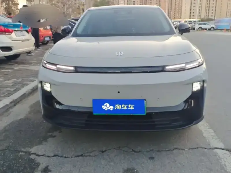 2025 Leapmotor B10 с пробегом 21 000 км