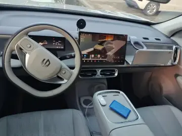 2025 Leapmotor B10 с пробегом 21 000 км