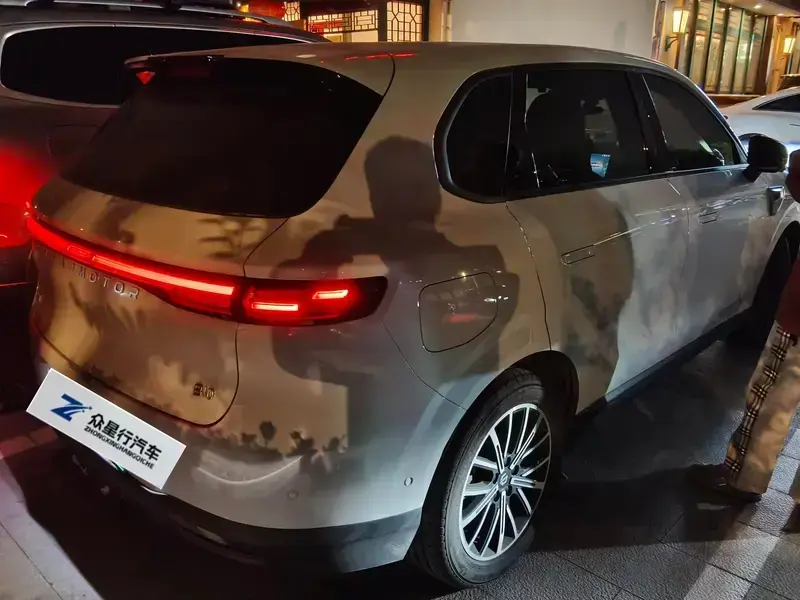 2025 Leapmotor B10 с пробегом 26 300 км