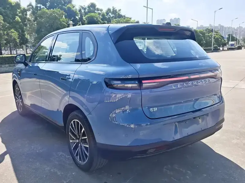 2025 Leapmotor B10 с пробегом 28 000 км