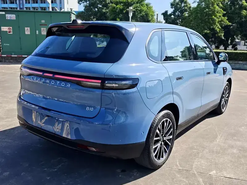 2025 Leapmotor B10 с пробегом 28 000 км