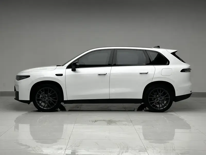 2026 Leapmotor C10 с пробегом 15 800 км