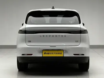 2026 Leapmotor C10 с пробегом 15 800 км