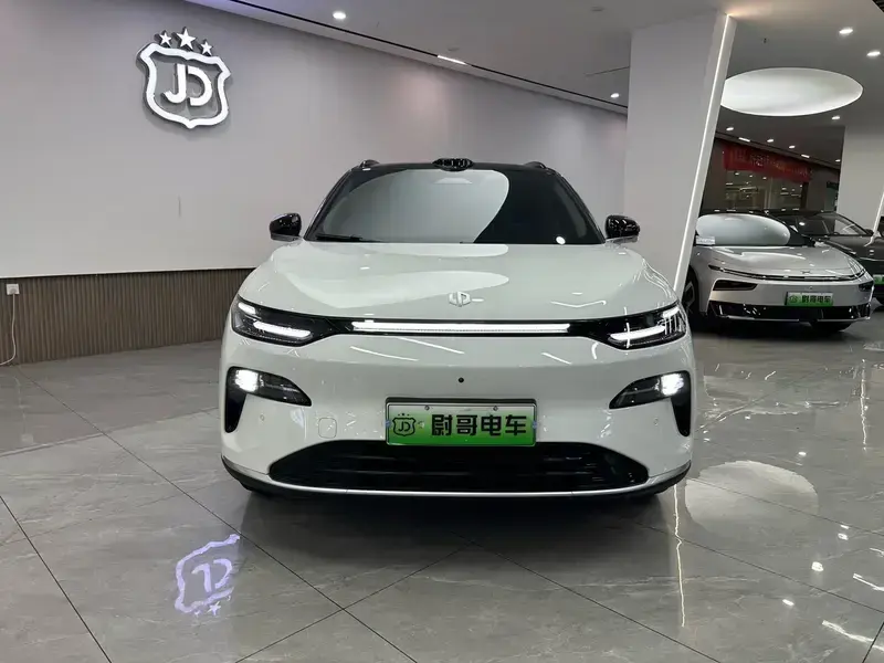 2026 Leapmotor C11 с пробегом 25 000 км