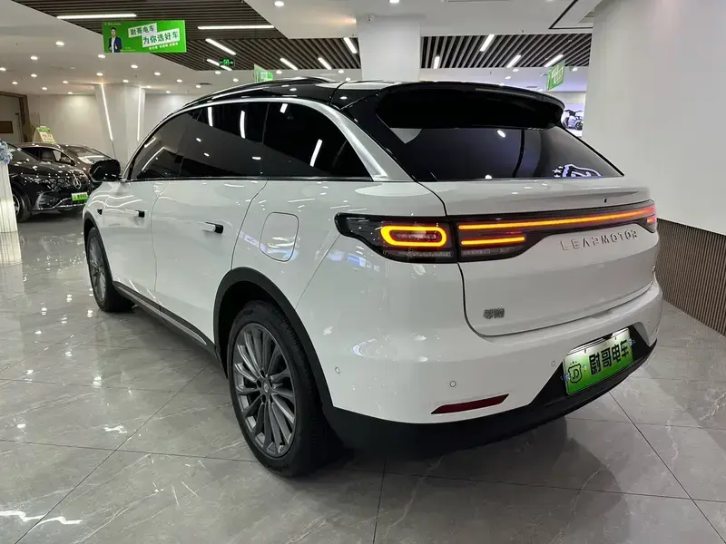 2026 Leapmotor C11 с пробегом 25 000 км