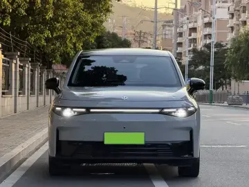 2024 Leapmotor C10 с пробегом 37 000 км
