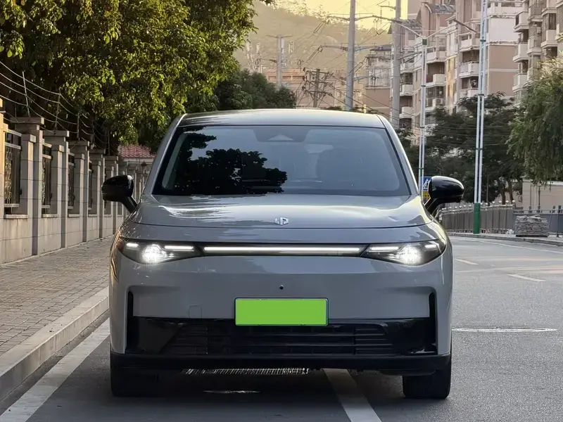 2024 Leapmotor C10 с пробегом 37 000 км