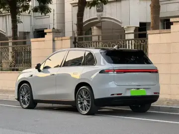 2024 Leapmotor C10 с пробегом 37 000 км